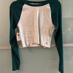 NWT Aritzia TNA Cobirn top Green and Gray Long Sleeve Crop Top
